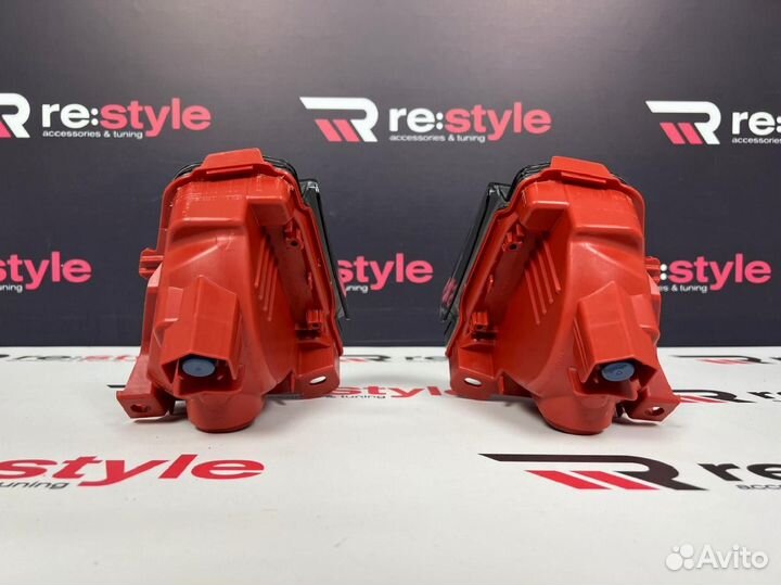 Катафоты Lexus LX450d с 2016 R2296