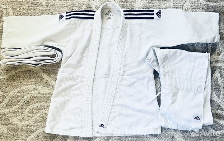 Кимоно для дзюдо adidas