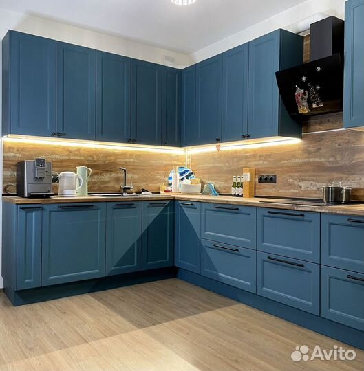 Угловая кухня мдф фасады