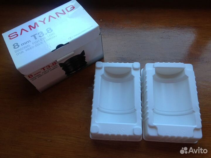 Мягкий чехол для объектива Nikon. Есть и другие