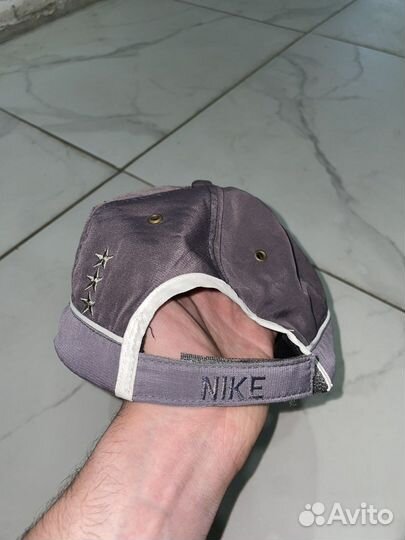 Винтажная кепка nike metal swoosh