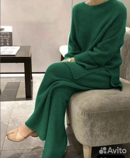 Костюм женский 48р