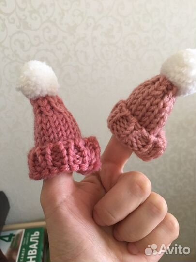 Шапочки для кукол, можно как брошь