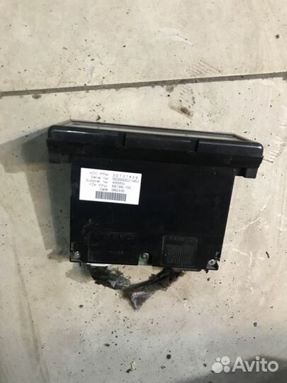 Дисплей информационный Volvo V50