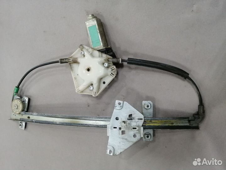 Стеклоподъемн.электрич.перед.прав.Volvo S40 2004