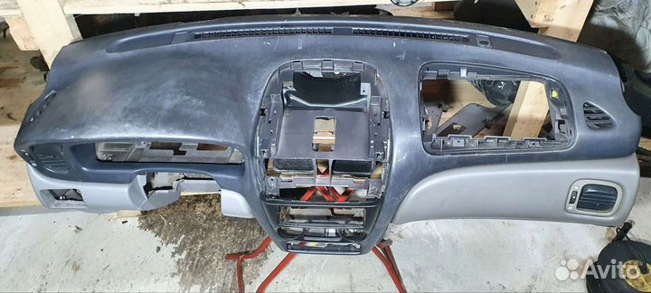 Торпедо Nissan Almera N16