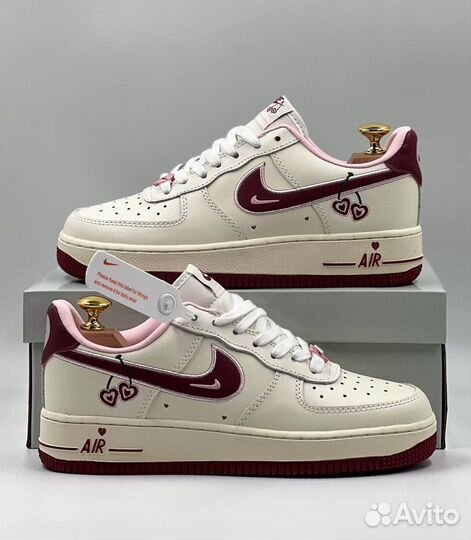 Женские кроссовки Nike Air Force 1 wmns