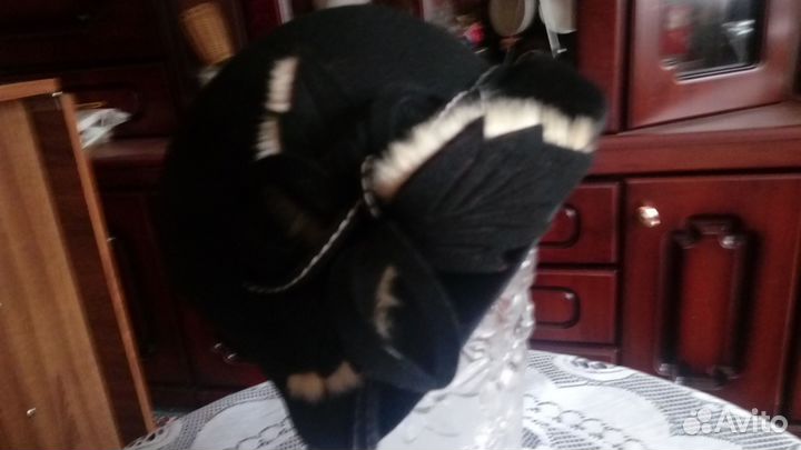 Шляпка женская фетровая черная очень элегантная