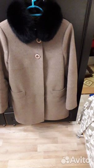 Продам верхнюю одежду