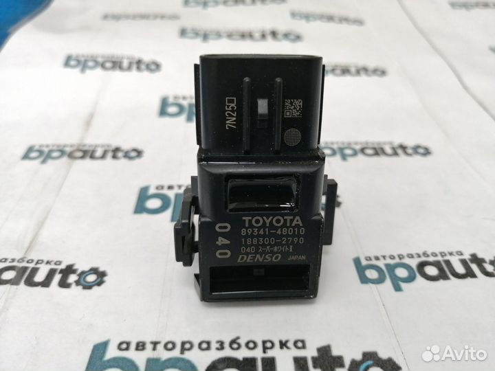 Датчик парковки парктроник 040 белый