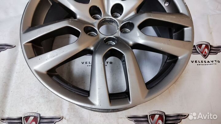 Диск литой R18 Lexus NX 2014-2023 год