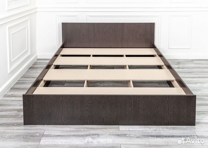 Кровать двуспальная