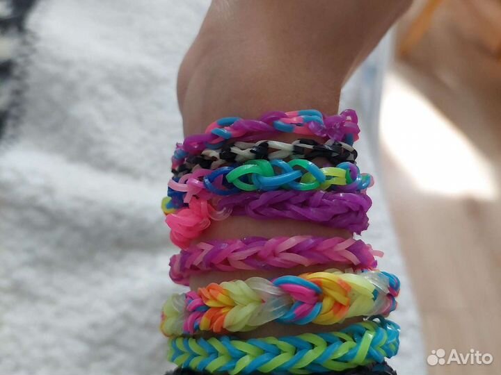 Браслеты и колечки из резинок на заказ
