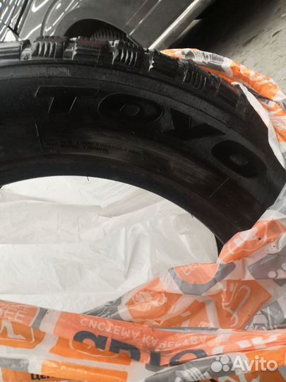 Toyo Observe G3-Ice 235/60 R17 106