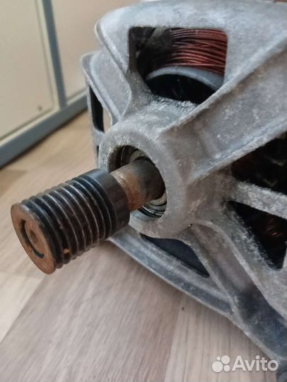 Мотор на стиральную машину