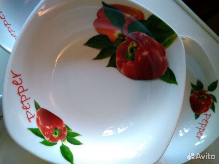 Набор салатников и тарелок