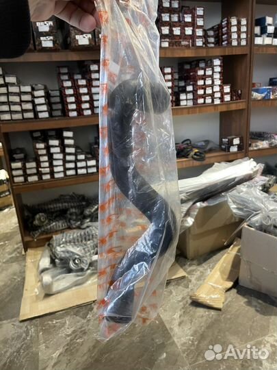 Патрубок радиатора на Ford Focus 3