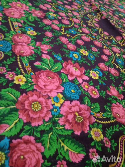 Павловопосадский шерстяной платок-шаль 150х150