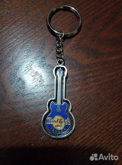 Брелок hard rock cafe london-редкий