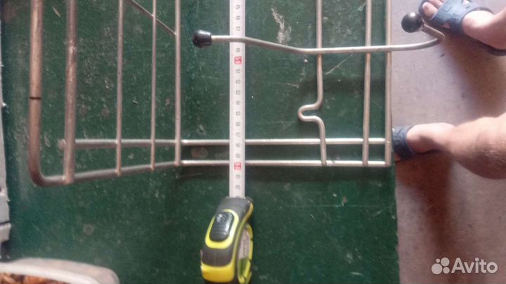 Вешалка металлическая