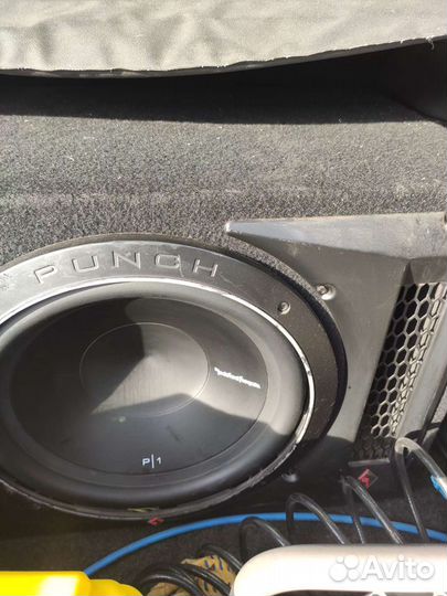 Сабвуфер и усилитель моноблок Rockford fosgate