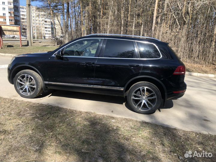 Volkswagen touareg черный. Туарег первый белый зал. Volkswagen touareg 2014 серебристый. Туарег 2008. Фольксваген туарег 2014.