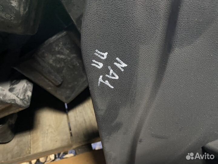 Обшивка двери передней правой nissan almera g15