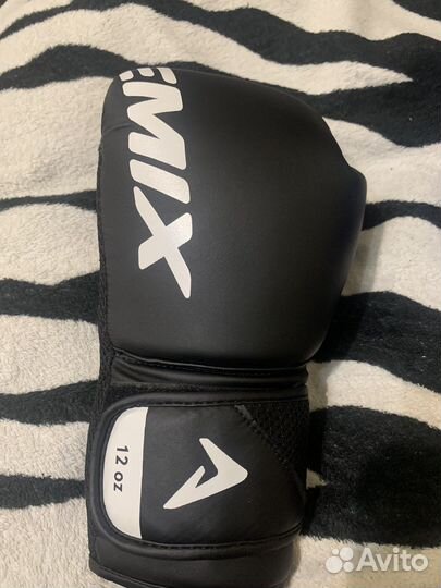 Шлем и перчатки