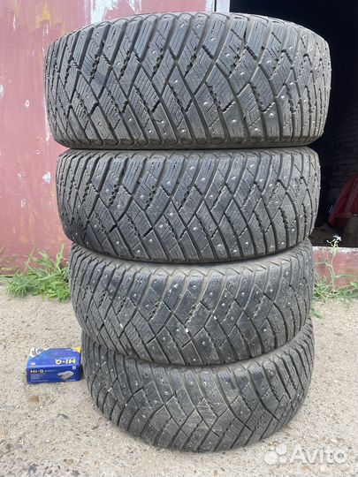 Goodyear UltraGrip 205/55 R16