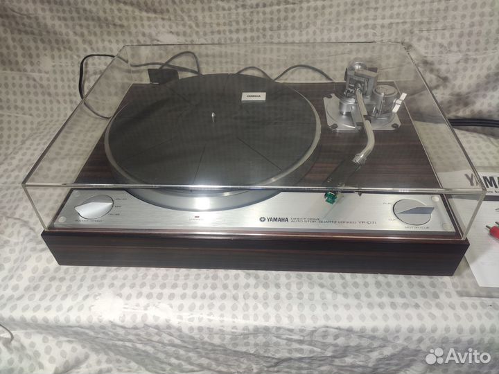 Проигрыватель винила yamaha YP-D71