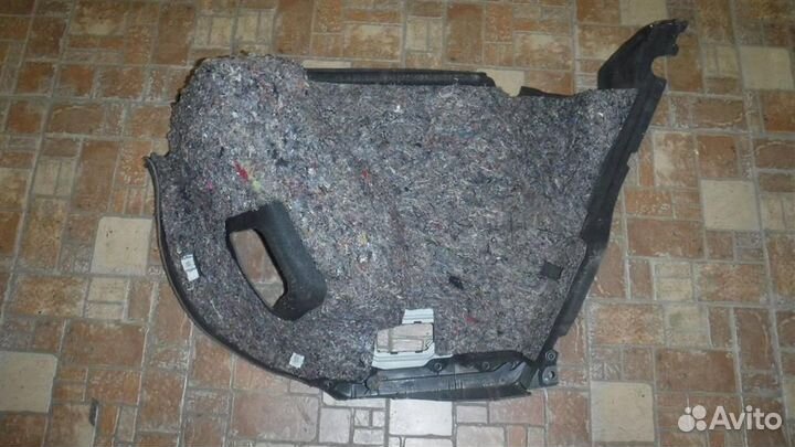 Обшивка багажника Toyota Corolla (E120) 2000-2007