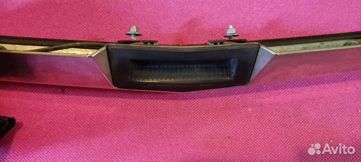 Хром накладка с кнопкой Opel Astra h 5D