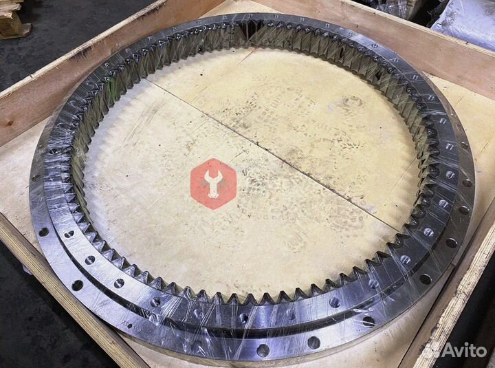 Опорно-поворотный круг Hitachi JPN 9148123