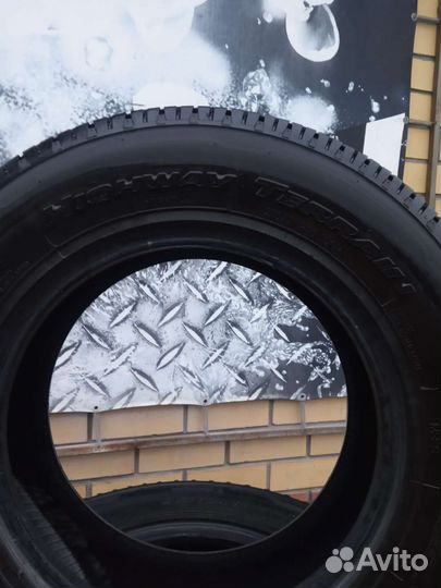 Nitto Terra Grappler 215/70 R16