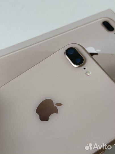 iPhone 8 Plus, 64 ГБ