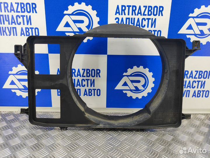 Диффузор радиатора Ford Transit T430 2.4 H9FB 140