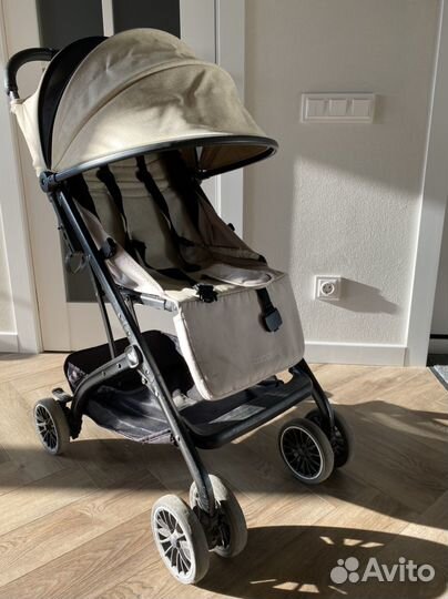 Прогулочная коляска cum