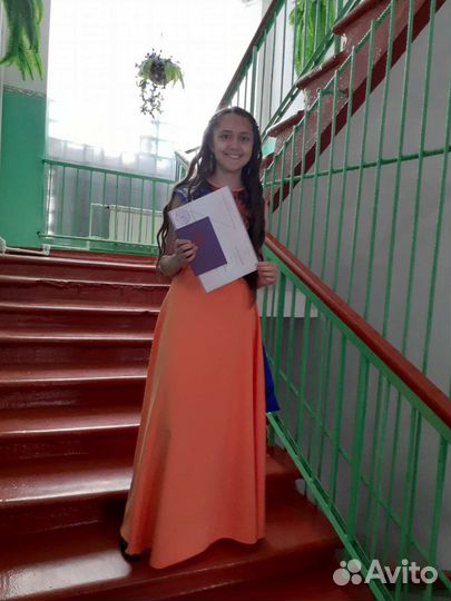 Вечернее платье