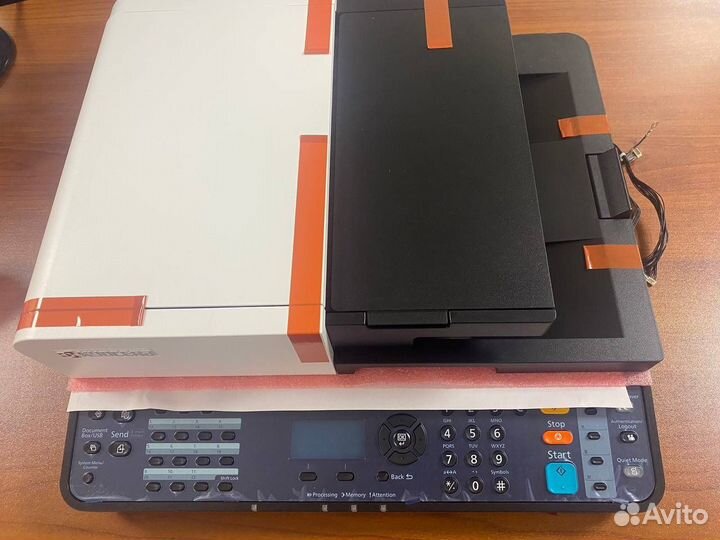 Автоподатчик с панелью управления Kyocera M2040dn