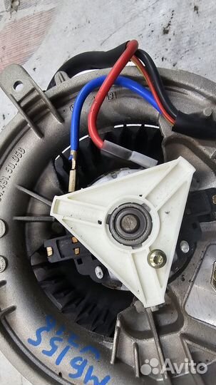 Мотор печки на Mercedes-Benz W210