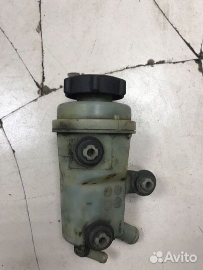 Бачок гидроусилителя Ford Focus