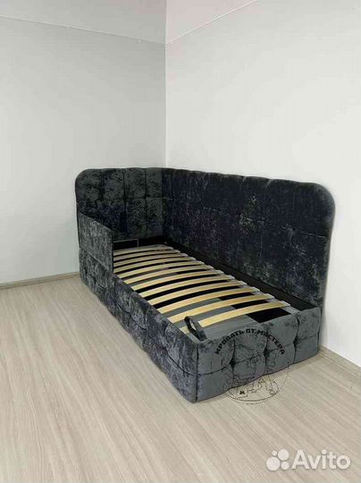 Кровать детская с мягкой спинкой