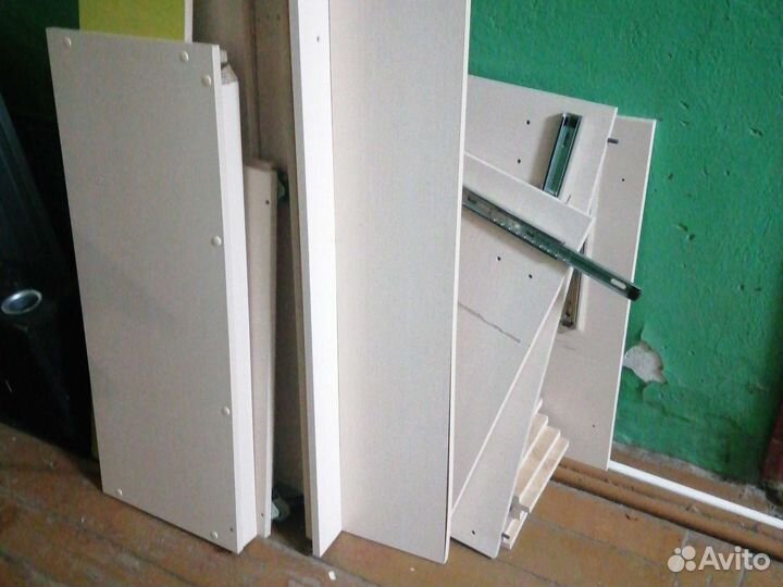 Кровать двухярусная выкатнаяс ящиками и столом