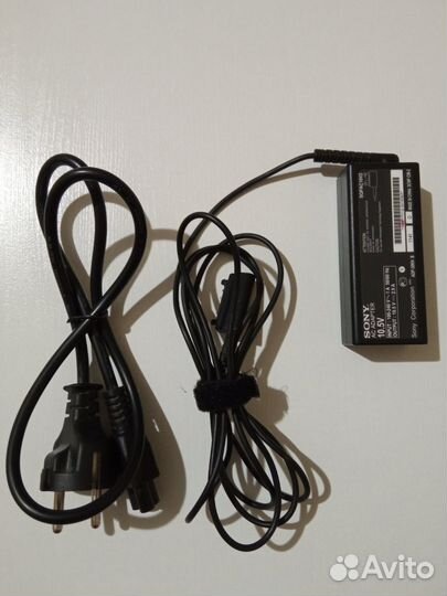 Зарядное устройство Sony Tablet S (10.5V 2.9A)