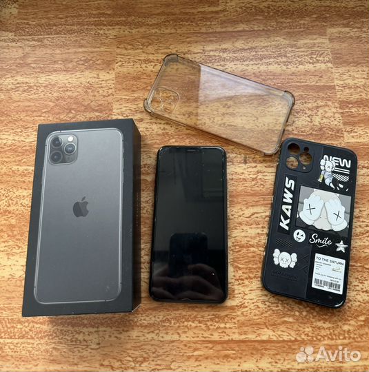 iPhone 11 Pro Max, 64 ГБ