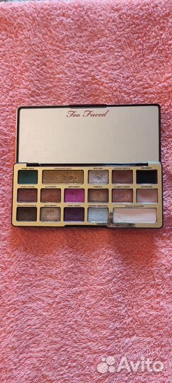 Палетка теней too faced в отличном состоянии