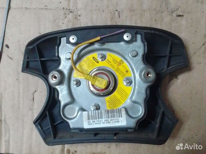 Подушка безопасности в руль Форд Мондео 1