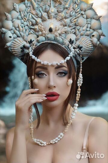 Кокошник из ракушек