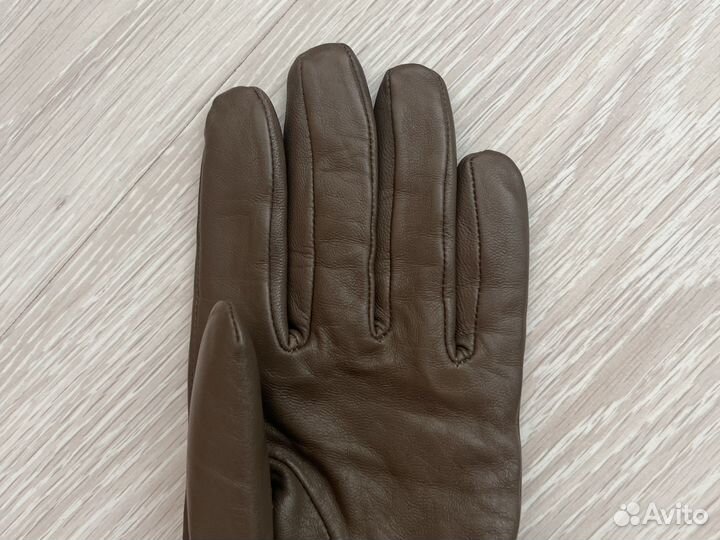 Перчатки женские кожаные утепленные новые хаки 7 р