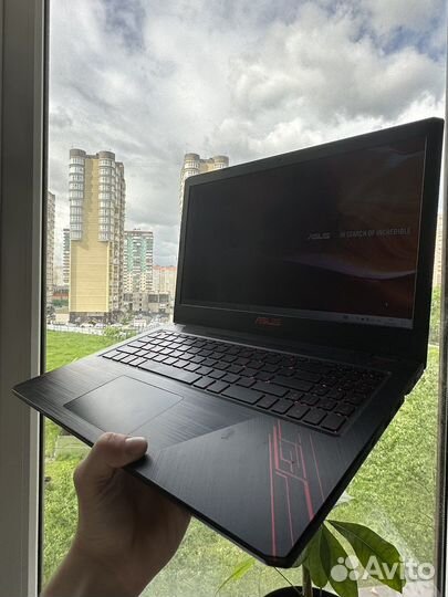 Игровой ноутбук asus